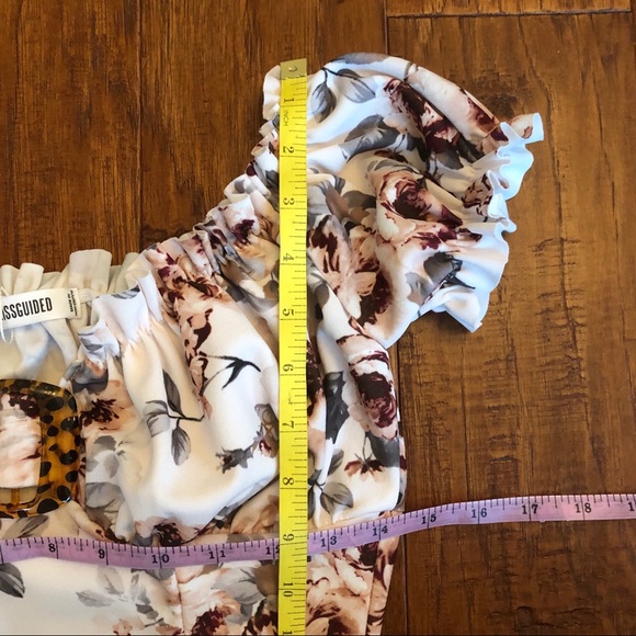 Missguided Floral shoulder Top - Picture 12 of 13